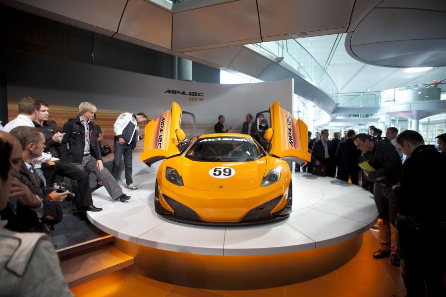 McLaren MP4-12C GT3 2011 года  (фото 22 из 107)